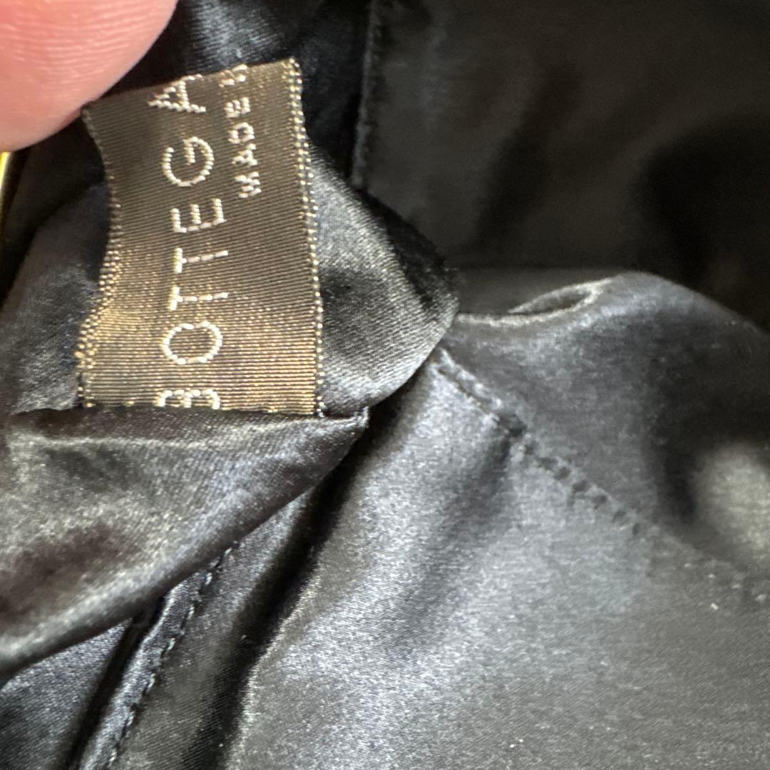 ボッティガ ヴェネタ Bottega Veneta ブラッククラッチバッグ