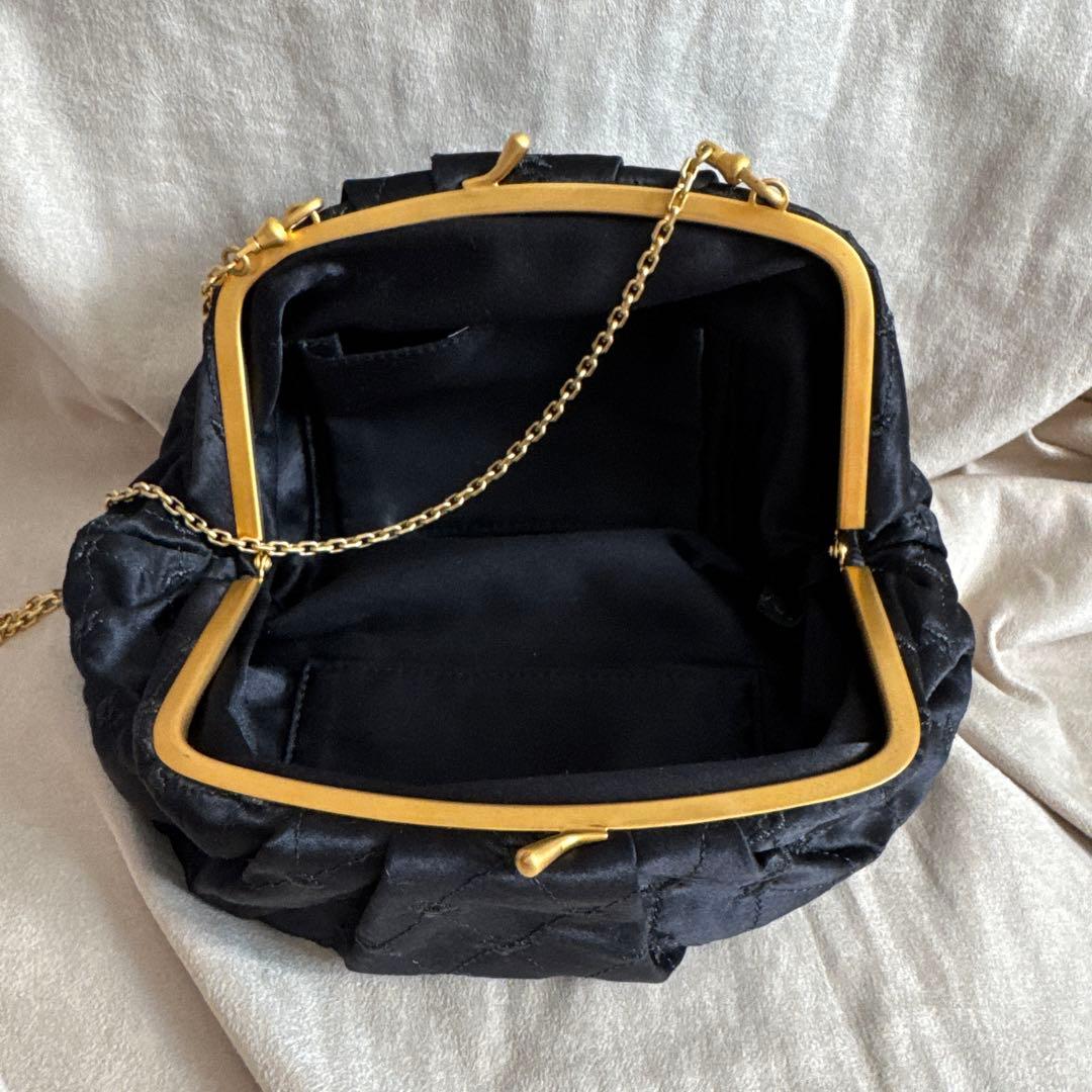 ボッティガ ヴェネタ Bottega Veneta ブラッククラッチバッグ