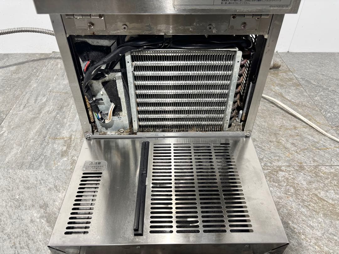 2022年製パナソニック業務用製氷機キューブアイスSIM-AS2500高年式