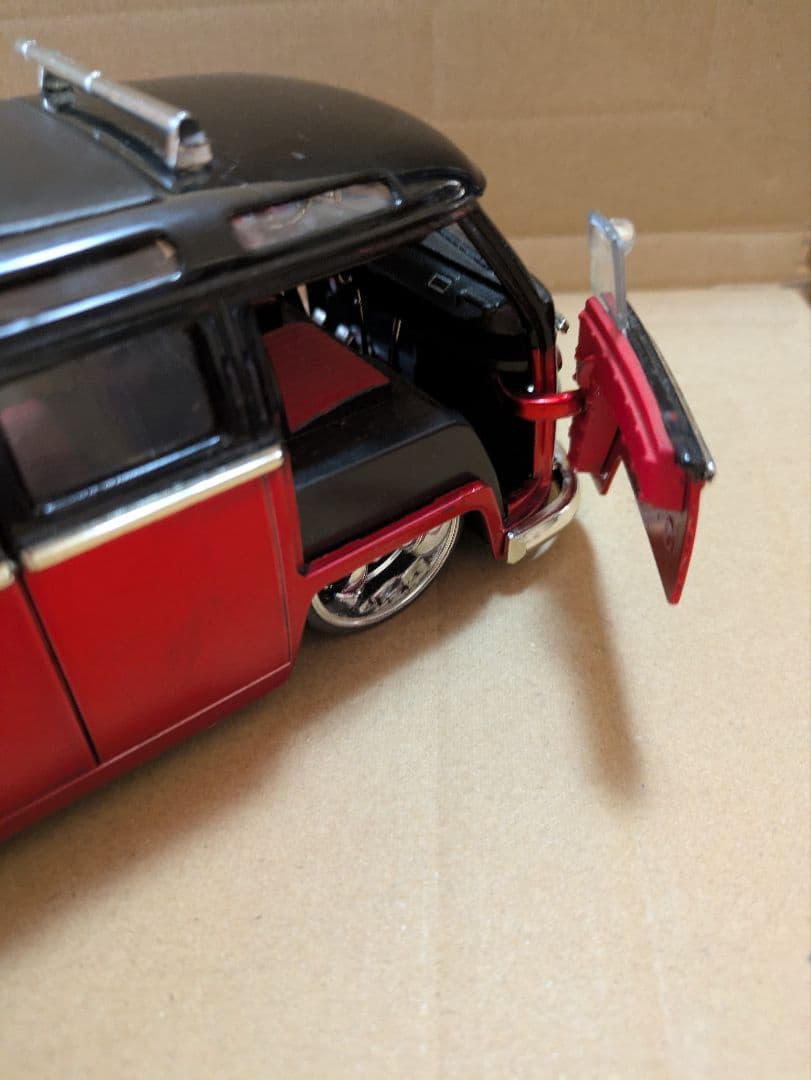 jada フォルクスワーゲン バス