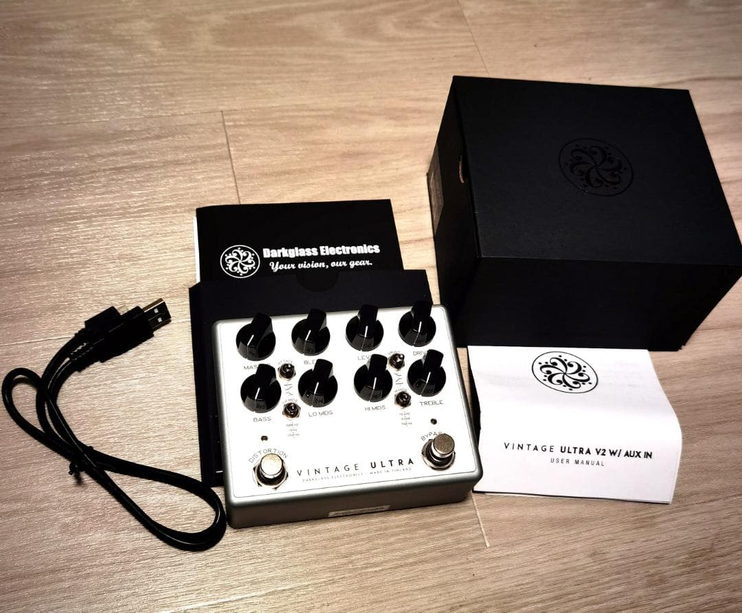 ベース VINTAGE ULTRA V2 WITH AUX IN