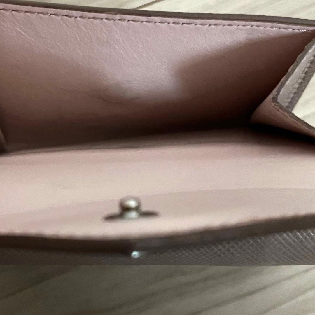 PRADA ベージュ 三つ折り財布