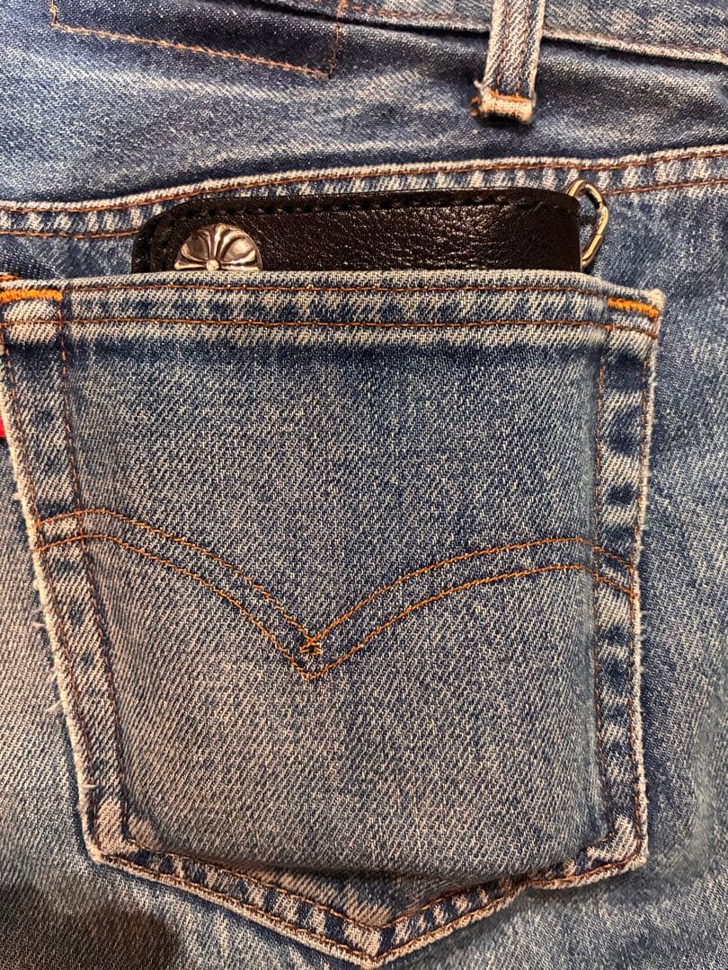 トラッカーウォレット　ミドルサイズ　シボ革　クロスボールコンチョ　合金シルバー