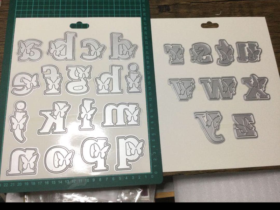 クラフターコンパニオン大/小文字C&9thBundledUpスタンプ&ダイセット