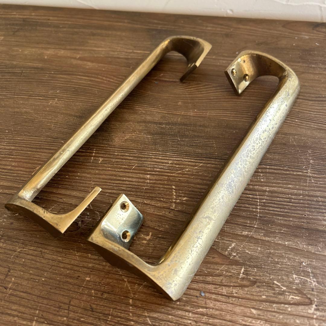 英国アンティーク　真鍮製ドアハンドル　2本ペア