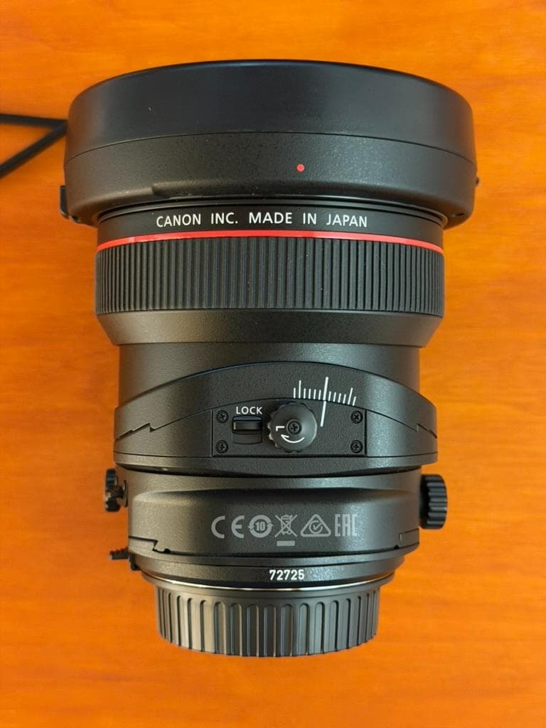 CANON TS-E17mm F4L 単焦点シフトレンズ