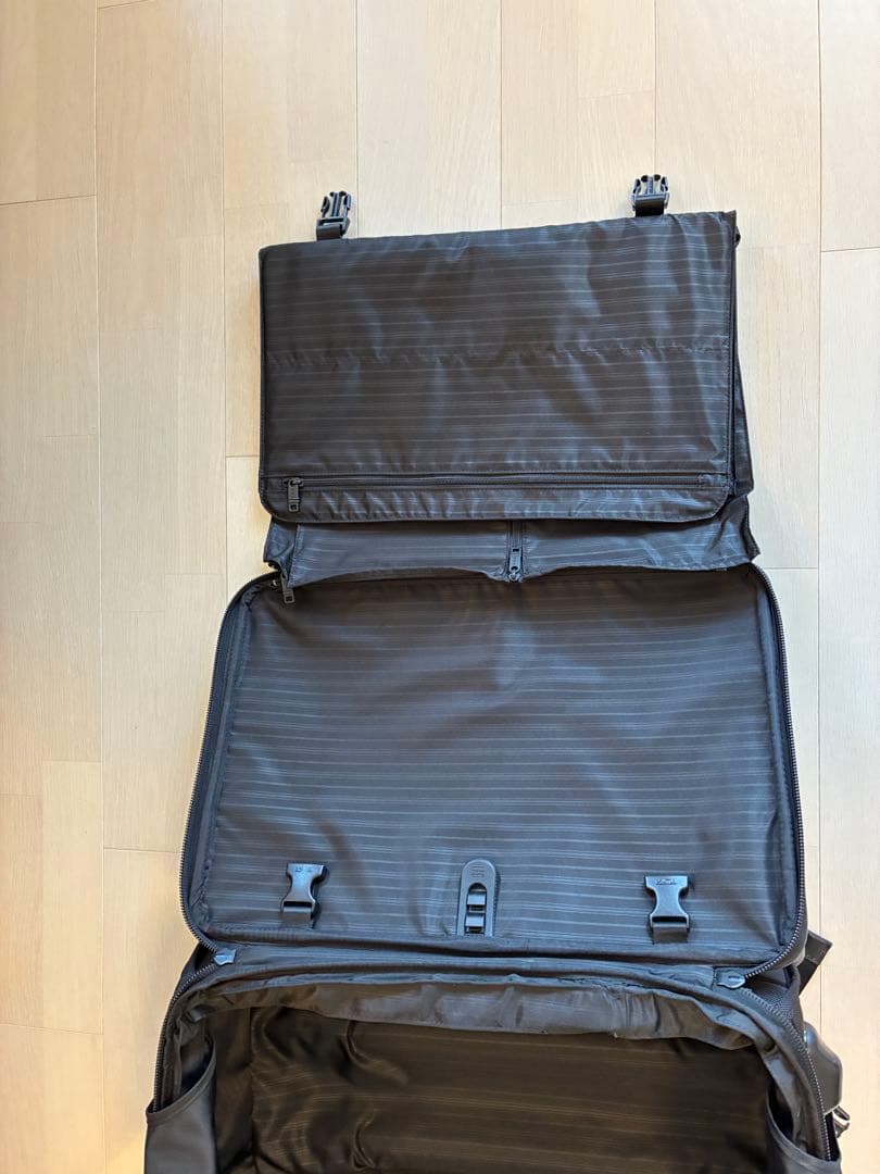 TUMI スーツケース 22020 DH ALPHA 機内持込可