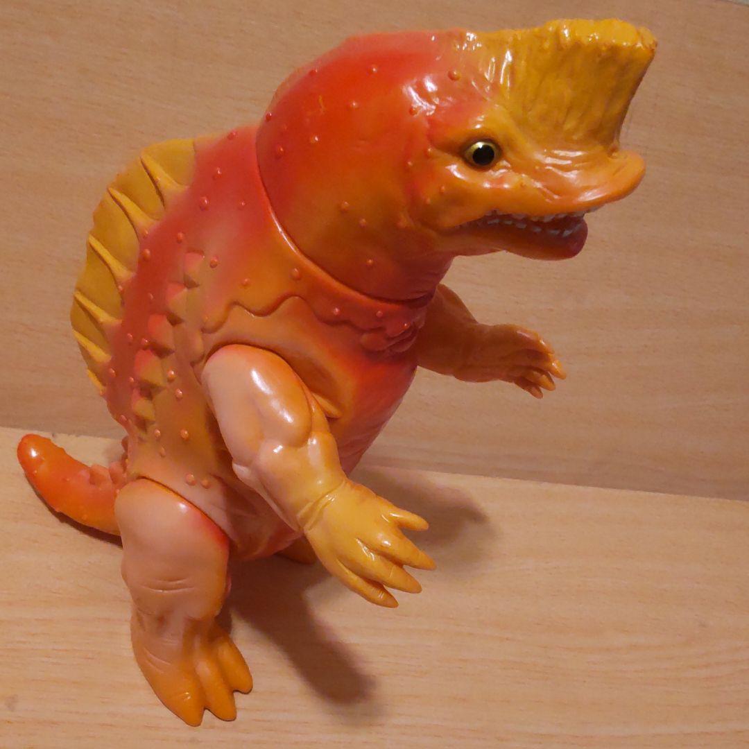 ガヴァドンB  ソフビ　スタンダード　ウルトラマン　ベアモデル　ブルマァク