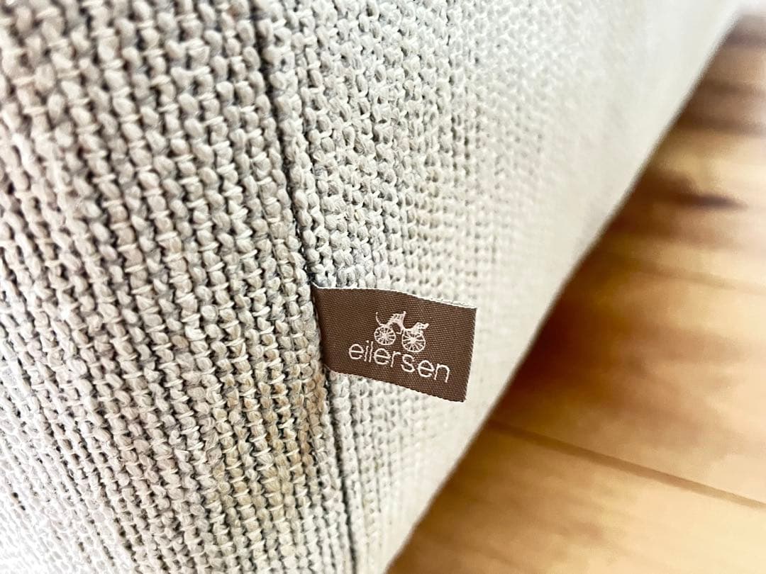 最終お値下げ　アイラーセン３人掛けソファ