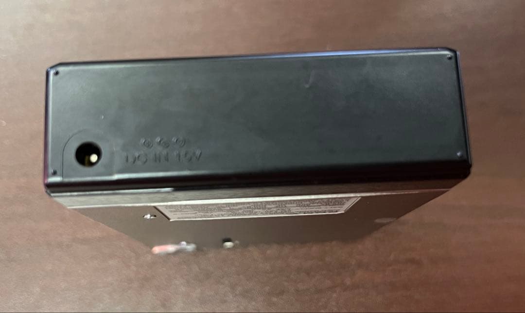 ポータブルプレーヤー SONY WM-F202