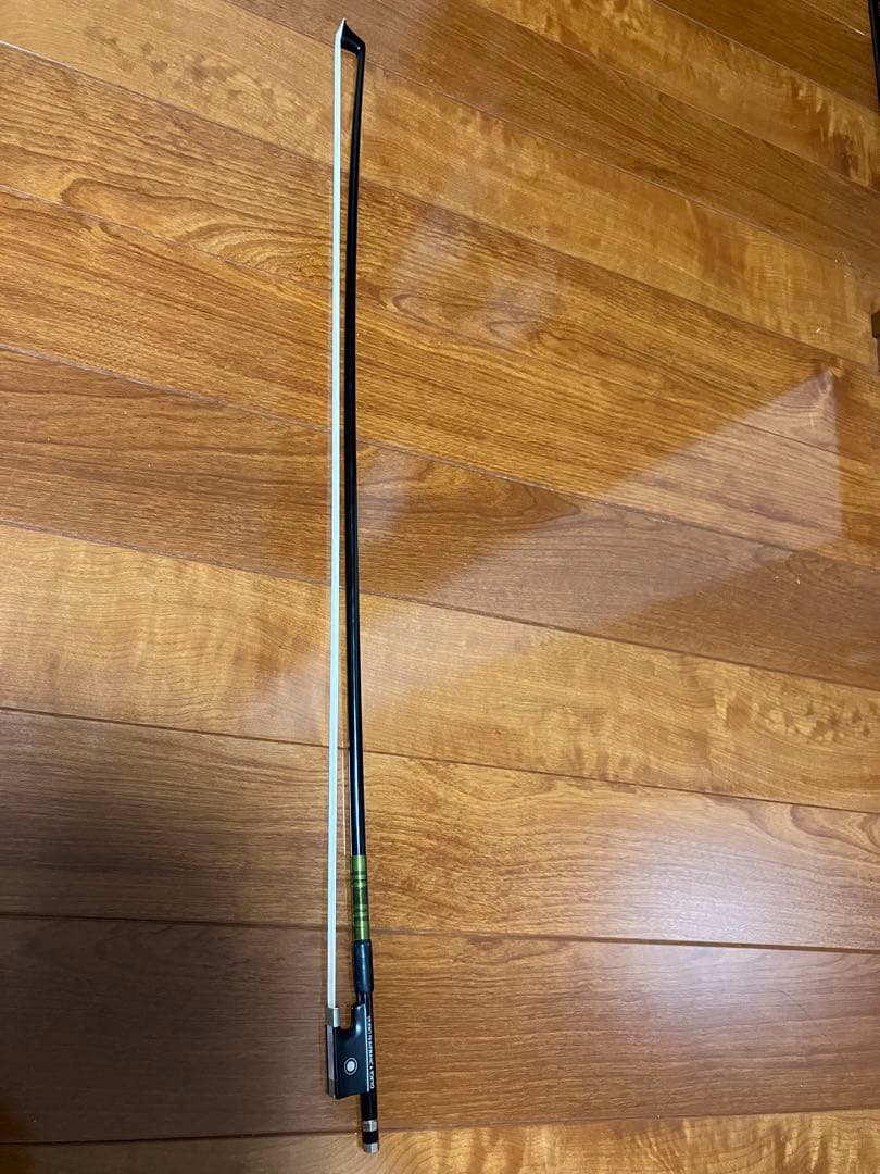 ヴァイオリンカーボン弓 Fiumebianca(フューメビアンカ)