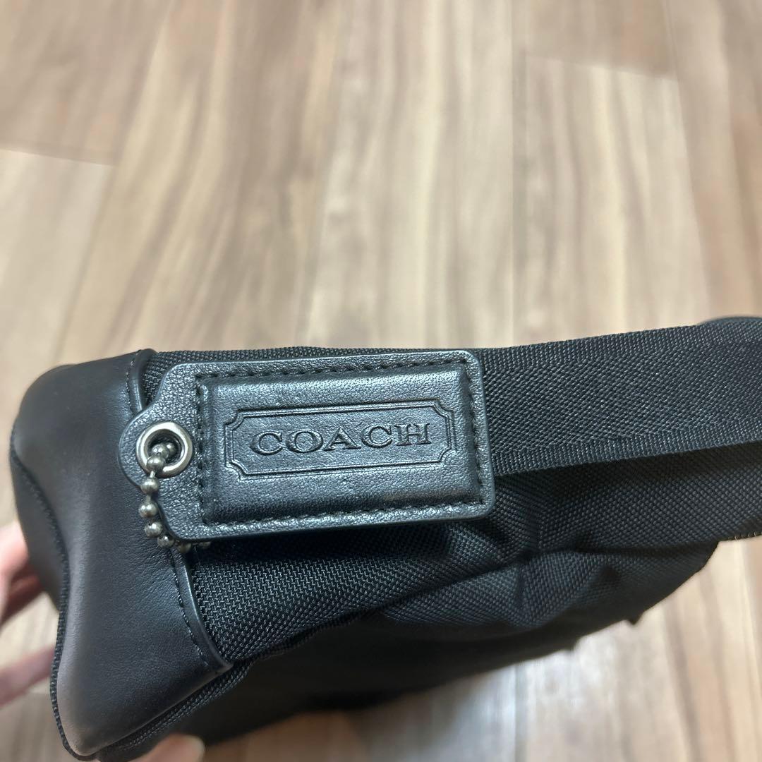 coach コーチ　ポーチ　トラベルポーチ　入れ物　収納