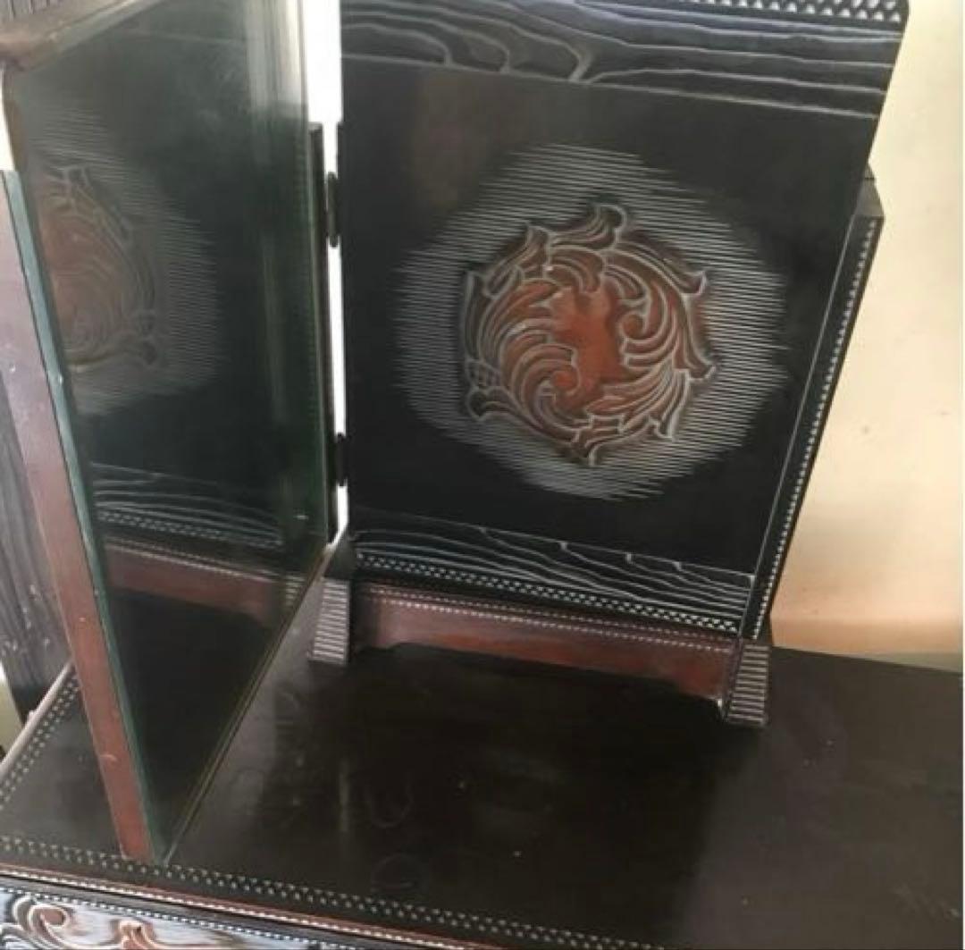 ビンテージ　木製　三面鏡　鏡台　木彫りの装飾が丁寧で雰囲気あります