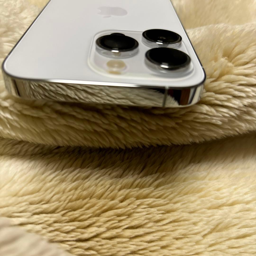 Apple iPhone 13 シルバー 本体