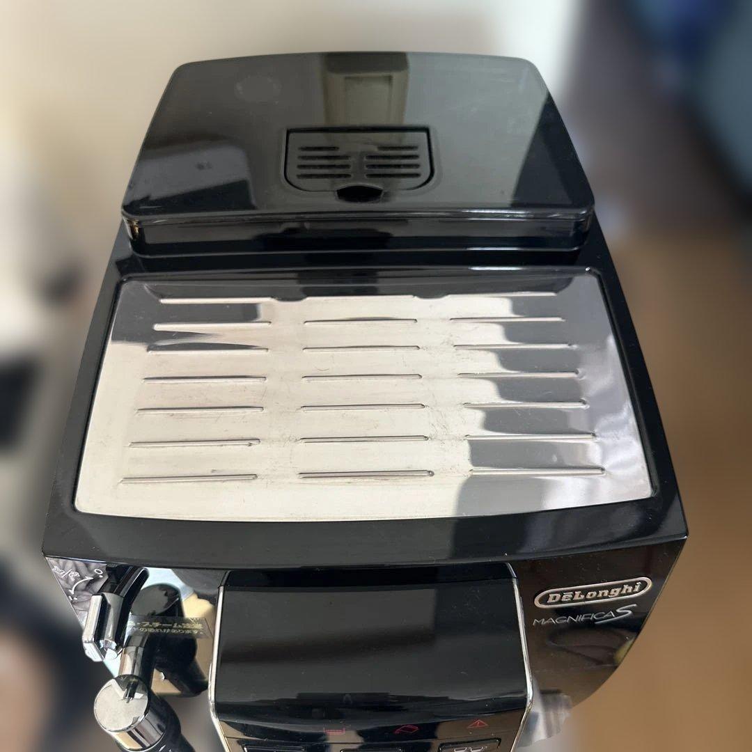 【ジャンク品】DeLonghi ECAM23120 マグフィニカs
