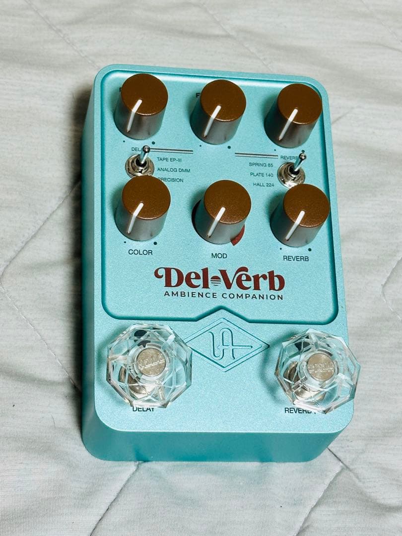 【美品】UAFX Del-Verb
