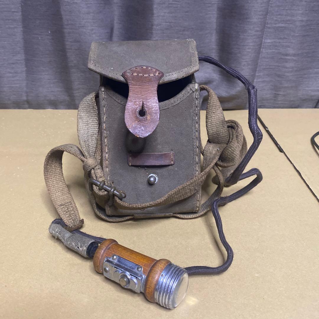 旧日本軍　図嚢 懐中電灯付き