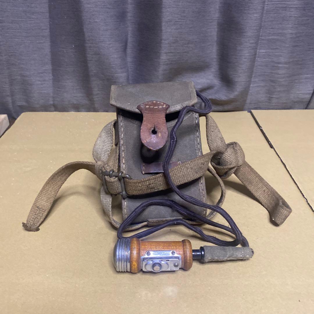 旧日本軍　図嚢 懐中電灯付き