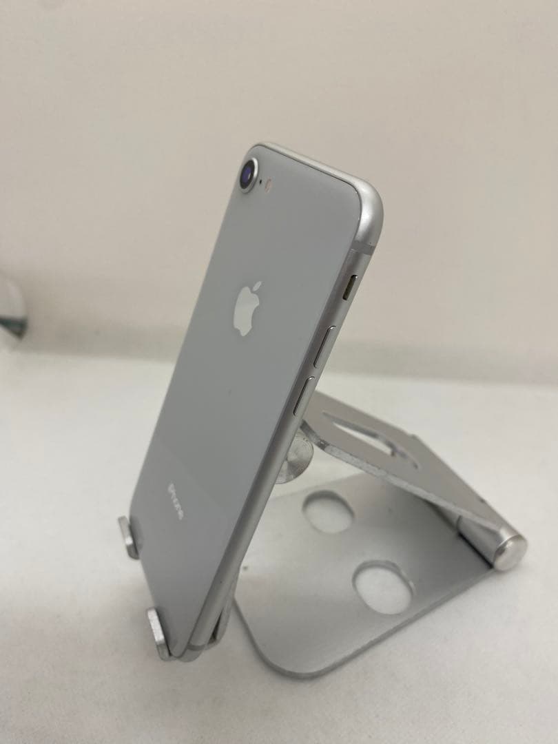 Iphone 8 256GB Sim フリー　87242