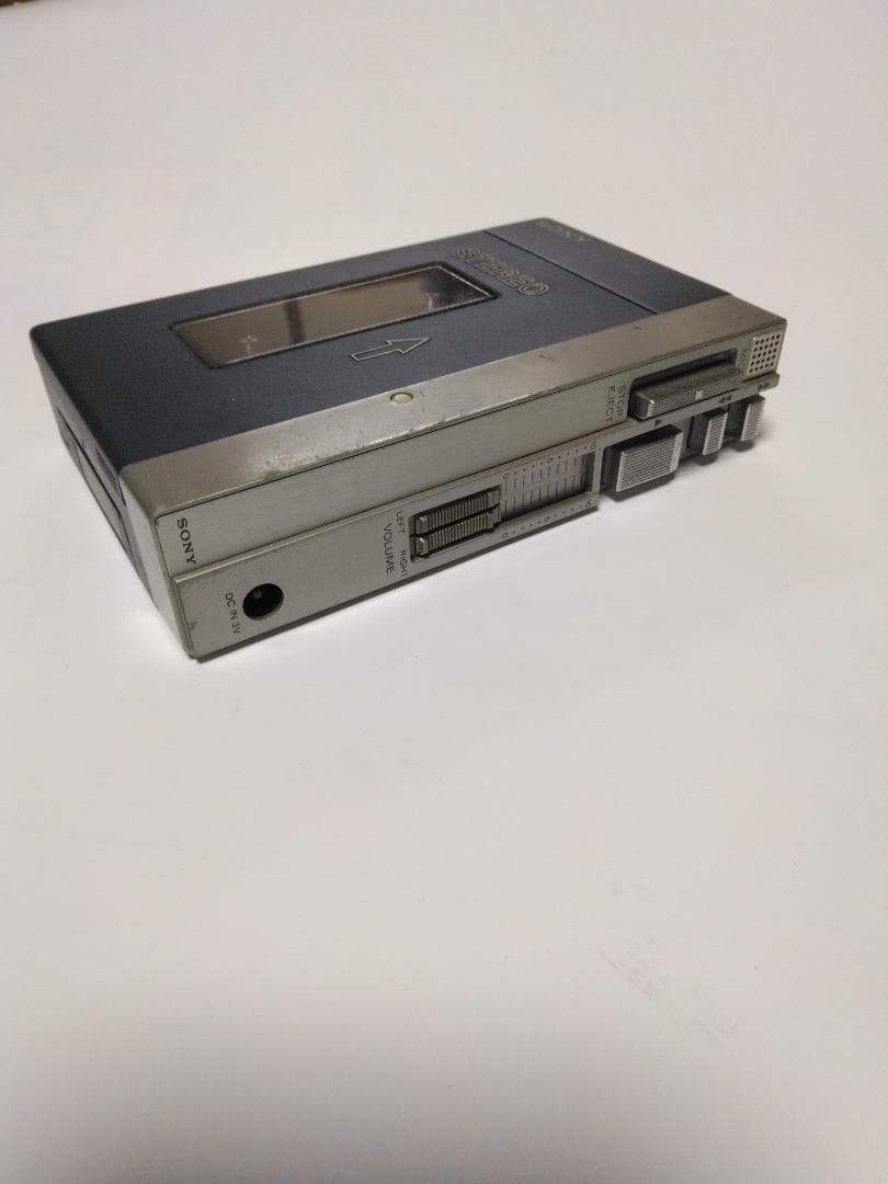 SONY ウオークマン　初代モデル