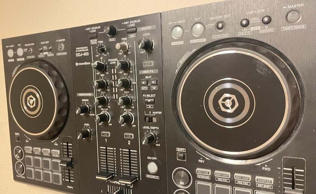 Pioneer DJ DDJ-400 コントローラー