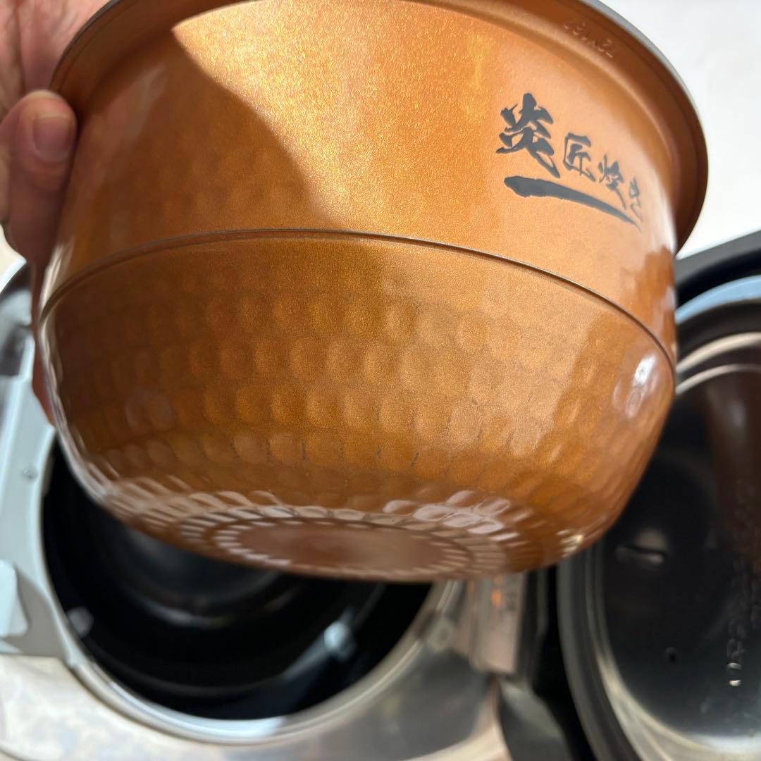 TOSHIBA RC-10E2VS 炊飯器 IH