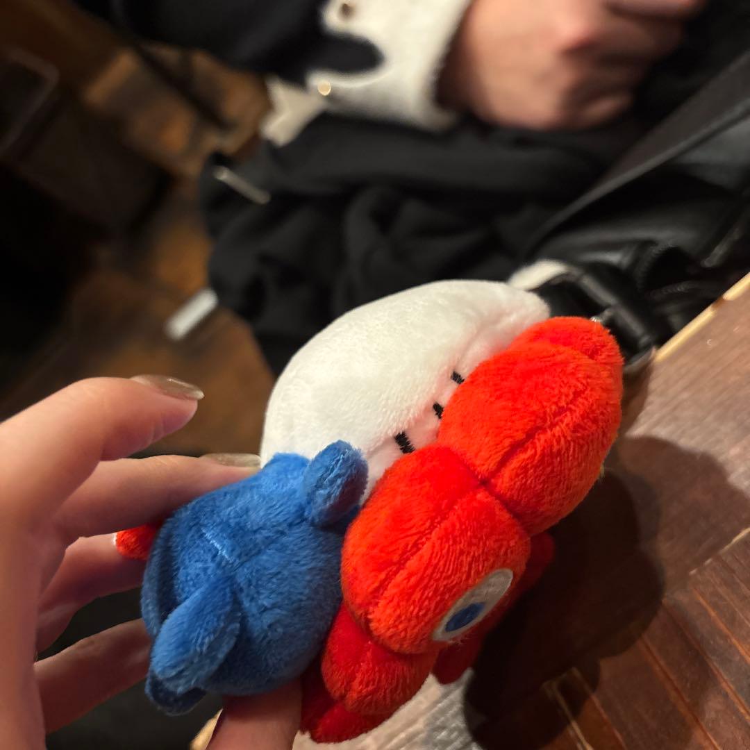 ハローキティ ミャクミャク