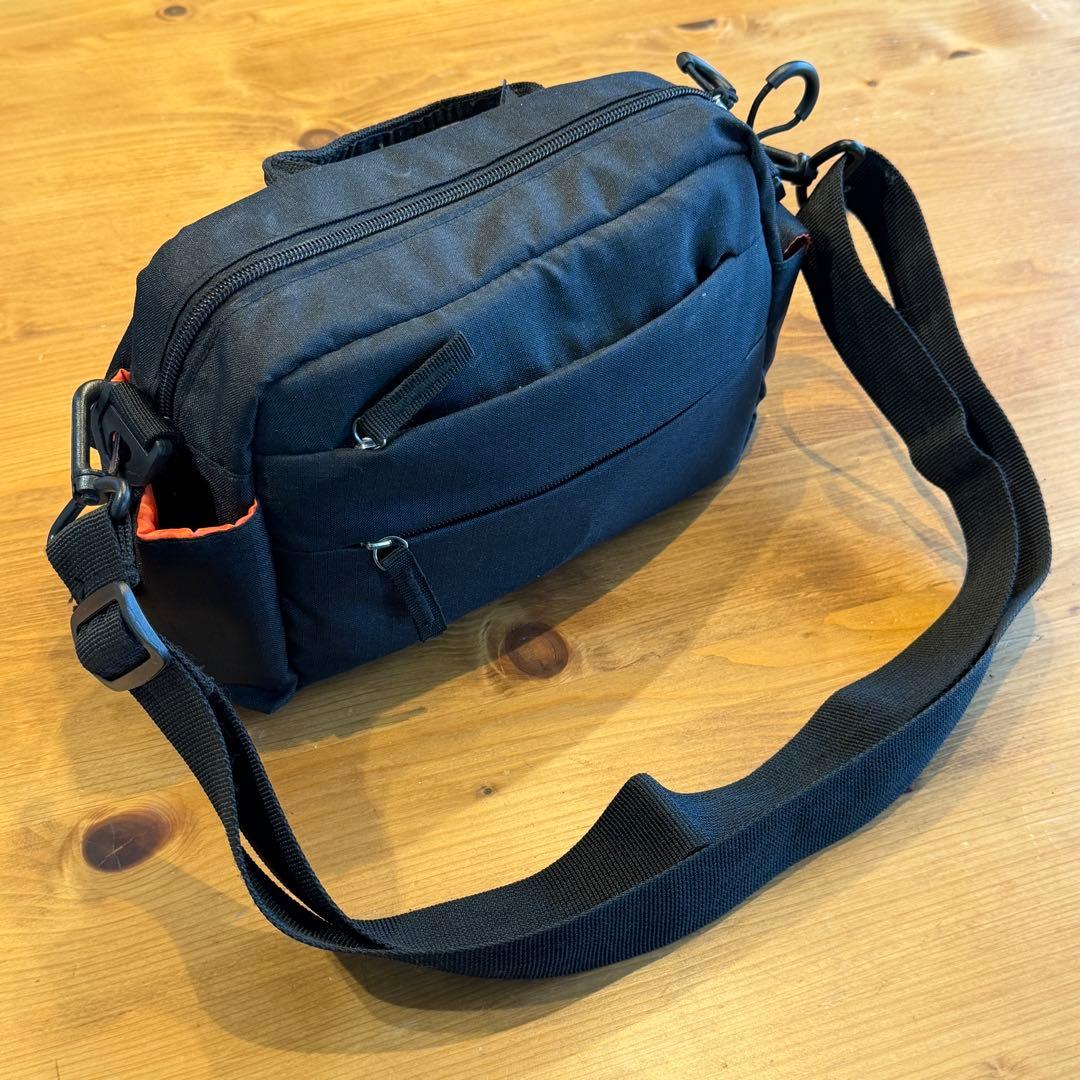 【美品】Canon キャノンEOS Kiss M2 ダブルズームキット　ホワイト