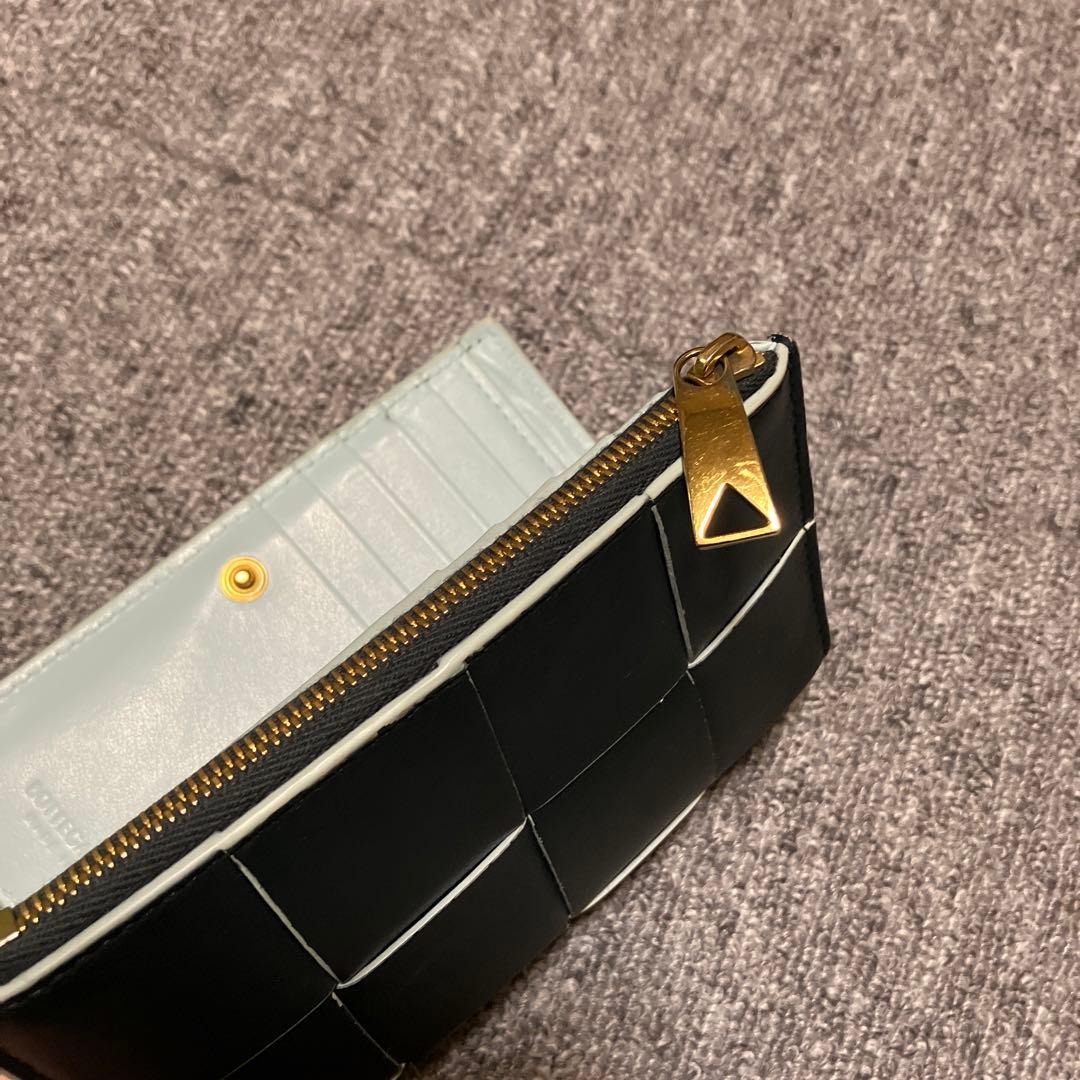 ボッテガヴェネタ　二つ折り財布　日本限定カラー