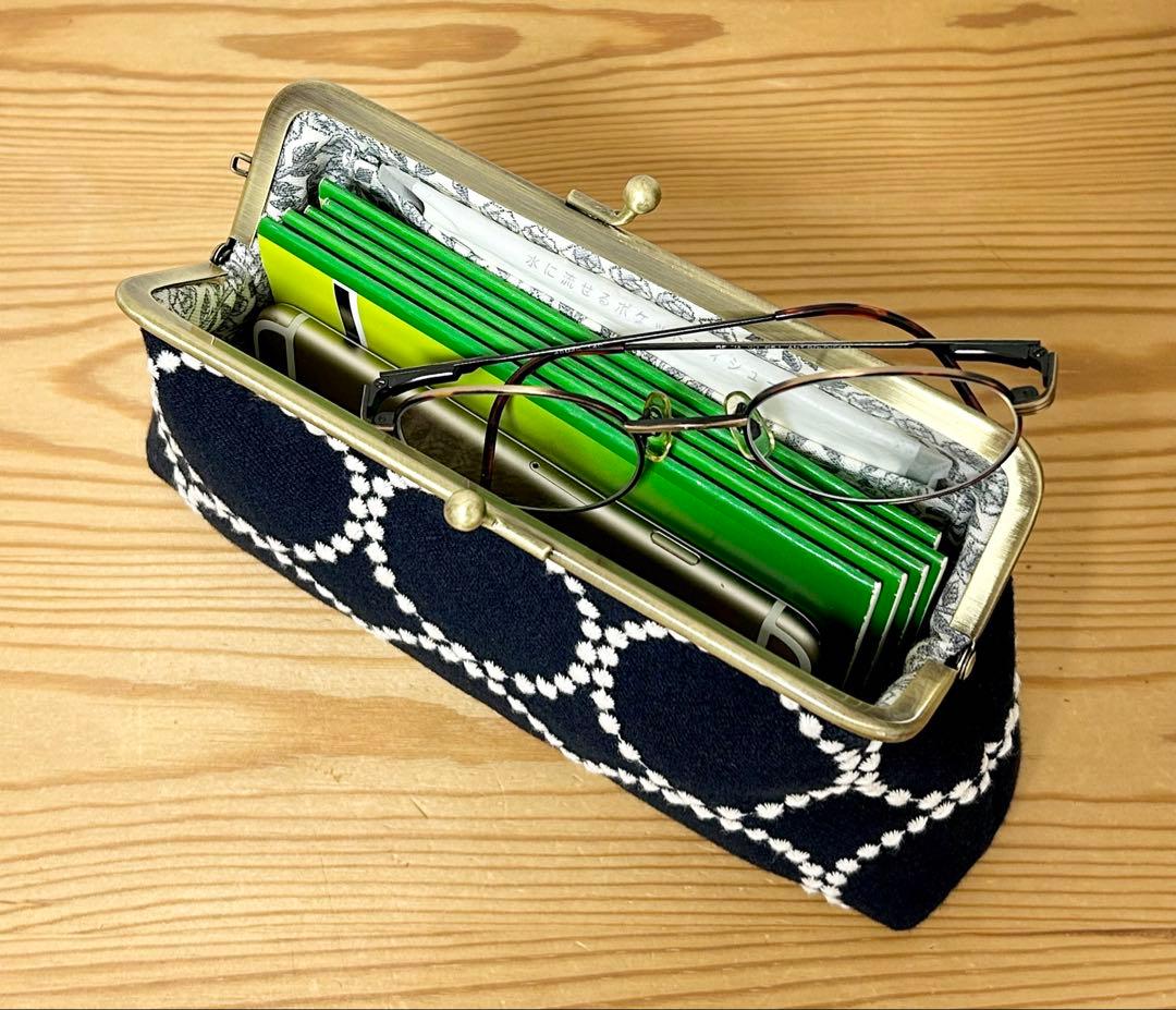 【該当者さま専用作品につきご購入不可となります】 mermaid平ポーチ／がま口