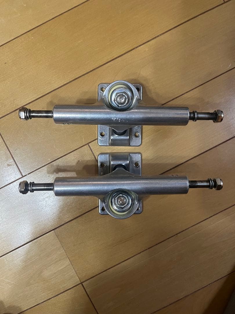 Polar スケートボードデッキ 8インチ