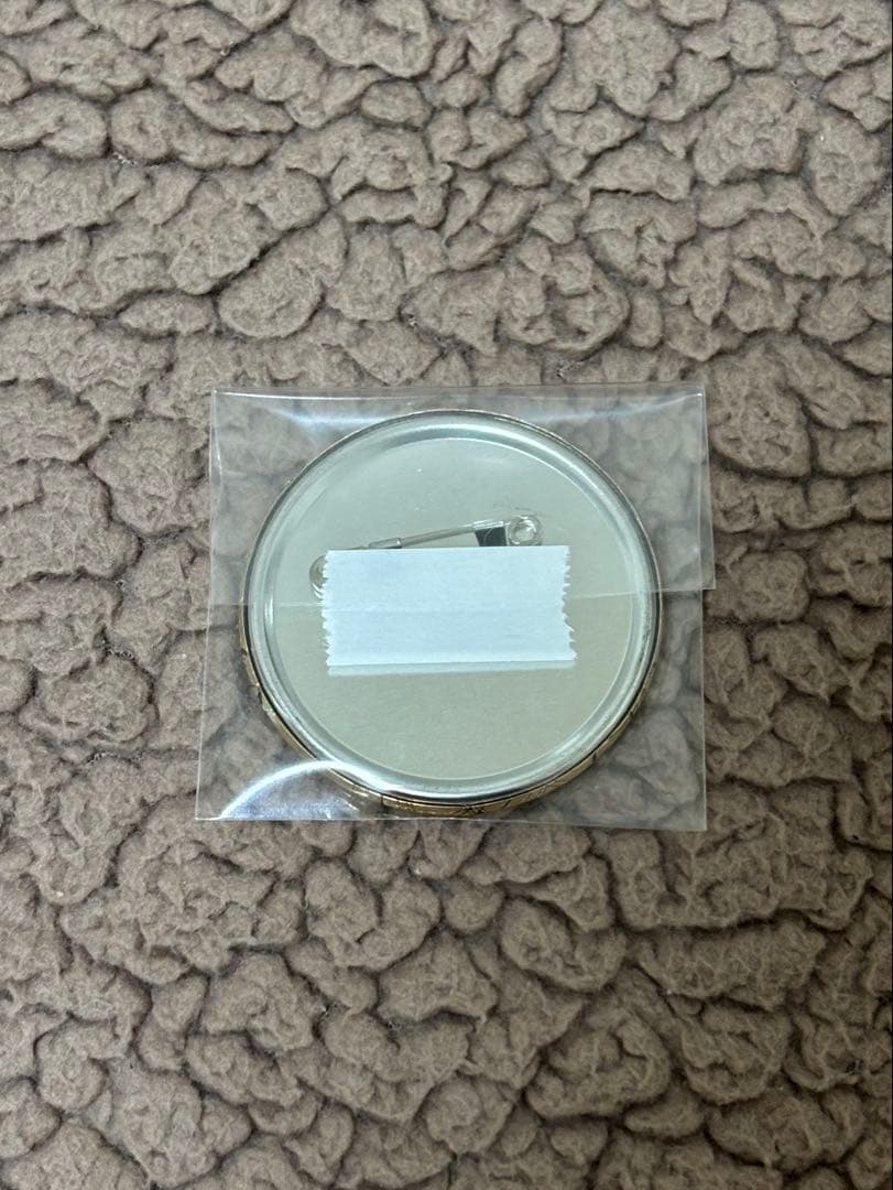 【希少品】名探偵コナン 世良真純 トレジャー缶バッジ 金メタル缶バッジ