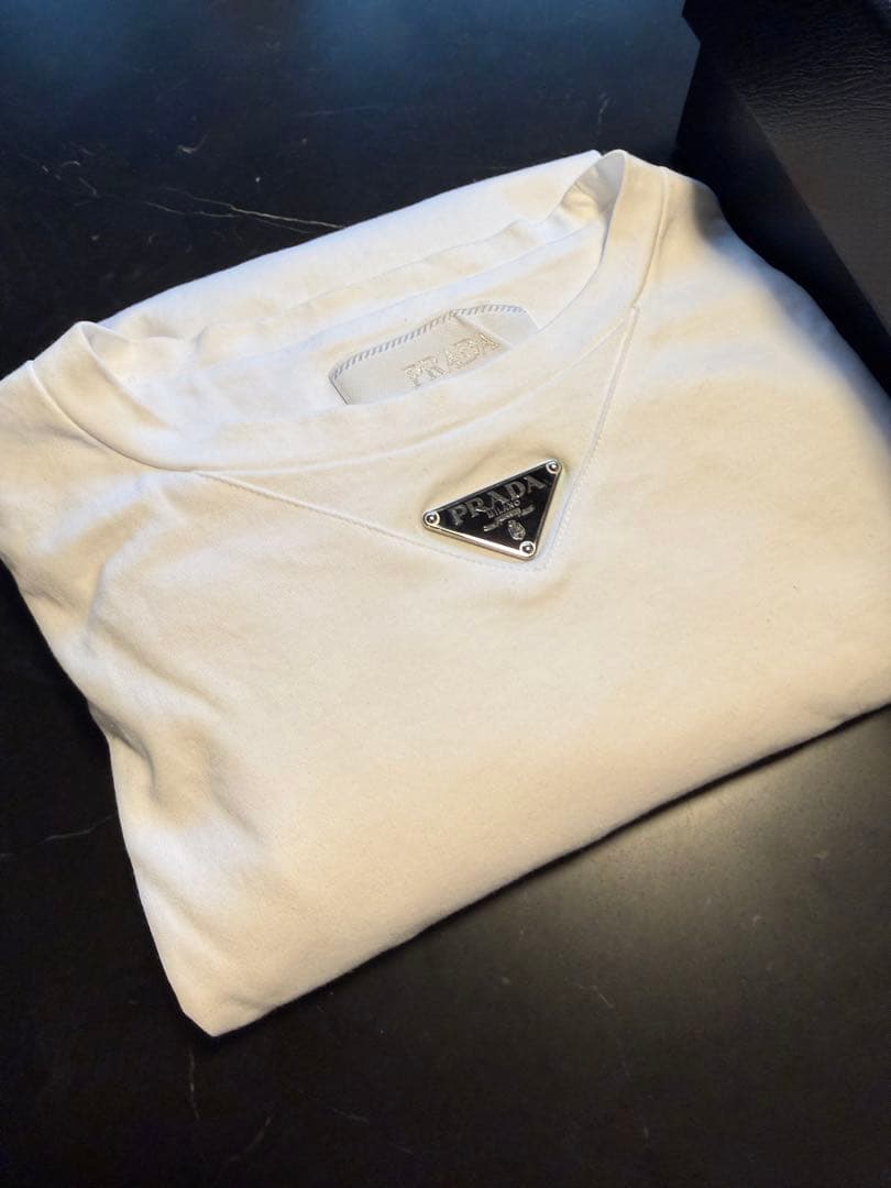 PRADA ホワイト Tシャツ Mサイズ