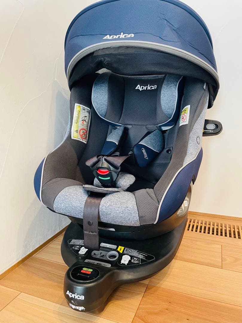 Aprica ISOFIX チャイルドシート グレー/ネイビー
