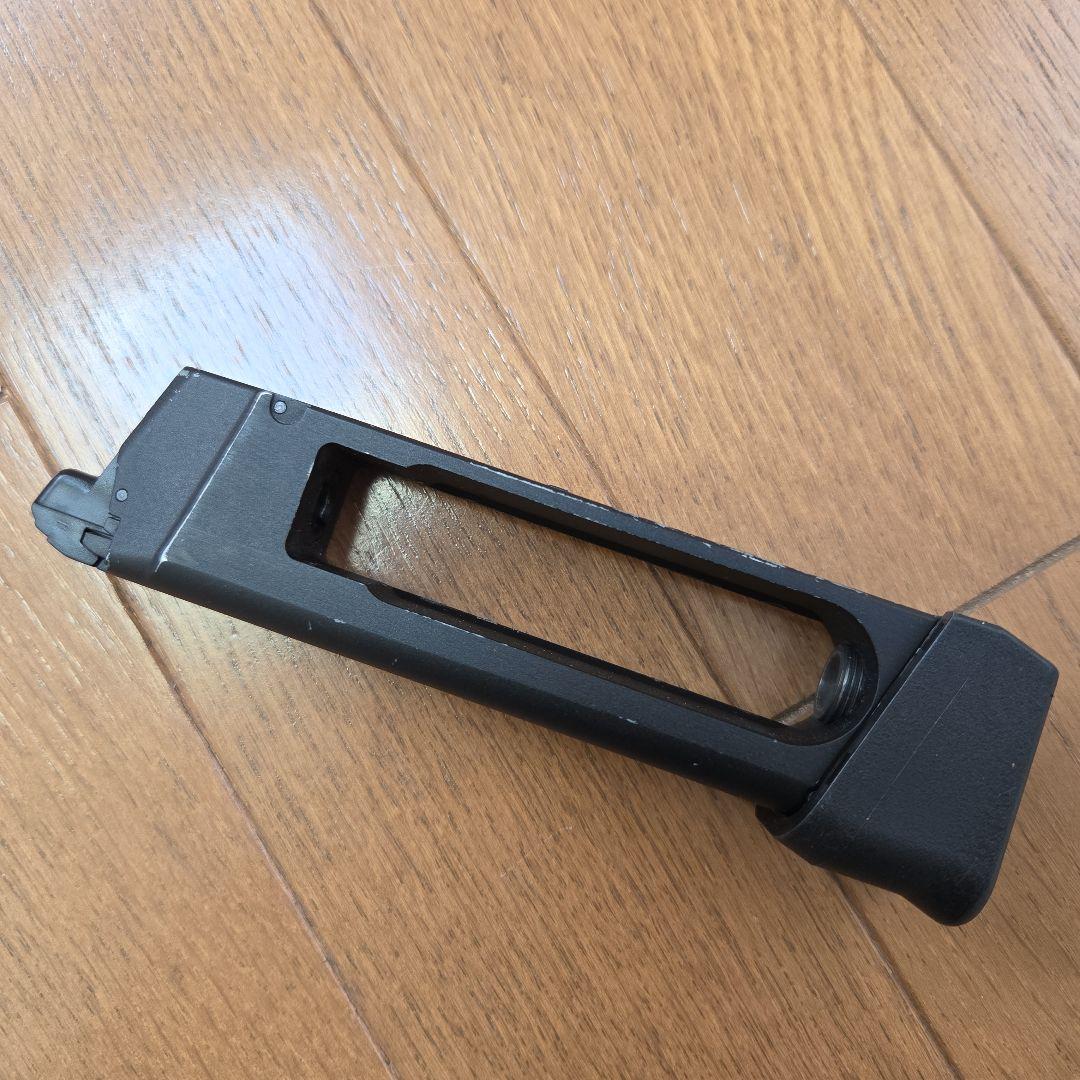 トイガン Carbon8 STRIKER9