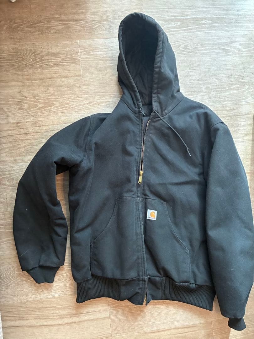 Carhartt 黒 アクティブジャケット　　Mサイズ