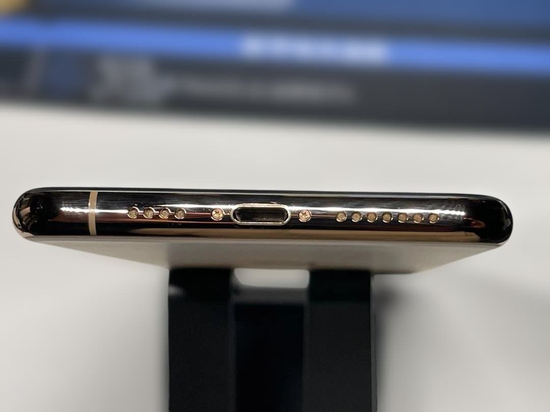 iPhone 11 Pro Max 256GB 本体 ゴールド　SIMフリー