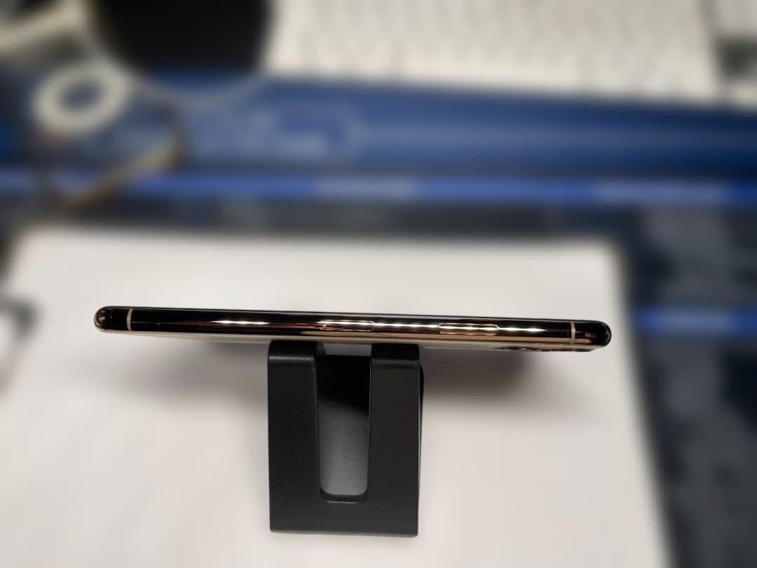 iPhone 11 Pro Max 256GB 本体 ゴールド　SIMフリー