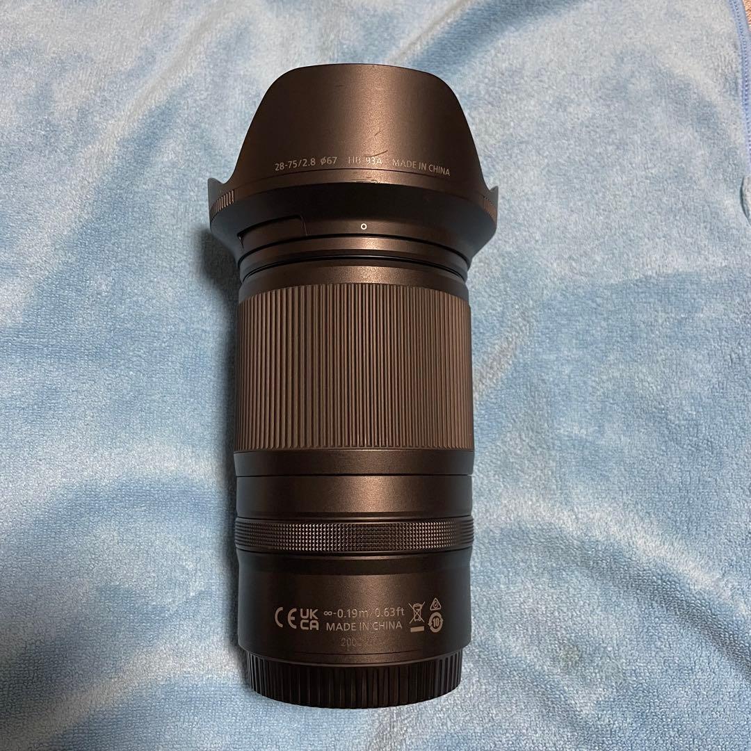 NIKKOR 28-75mm f/2.8 ズームレンズ