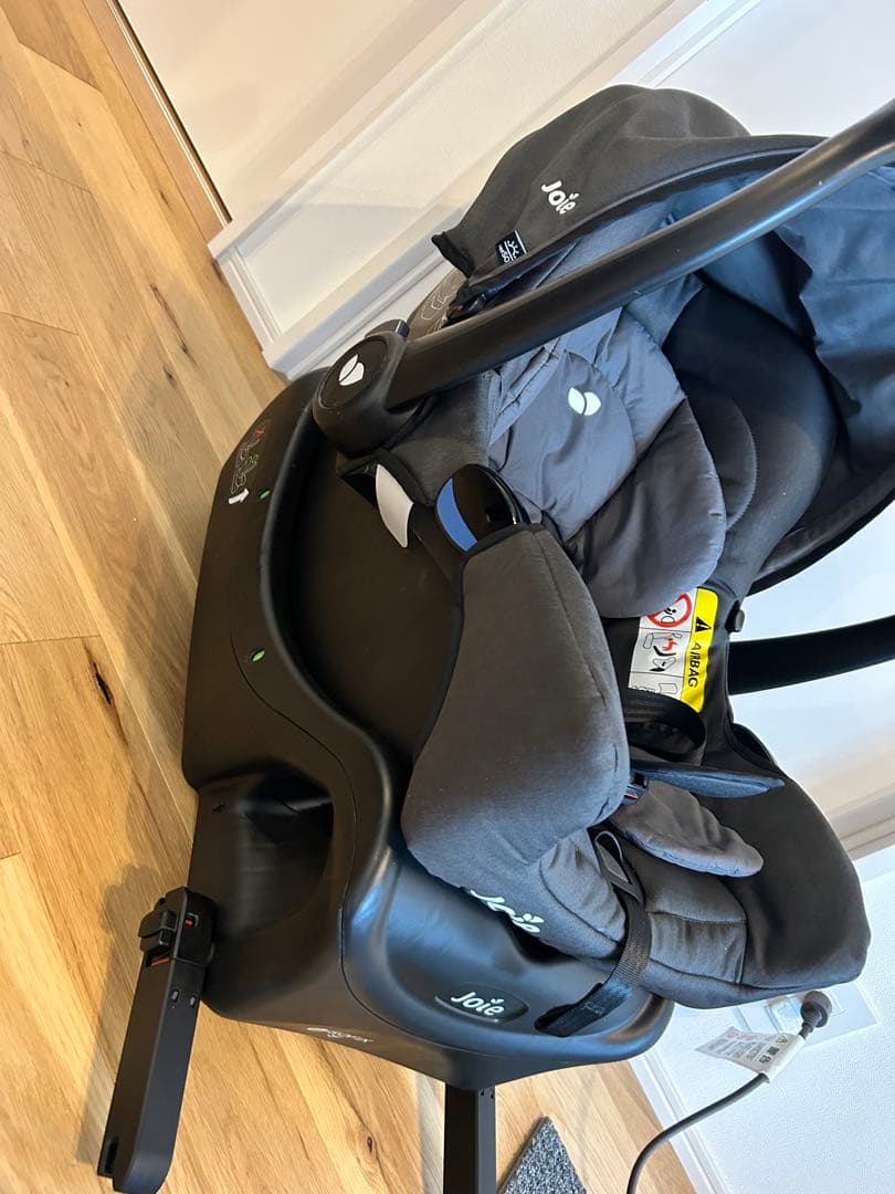 チャイルドシート　ベビーシート