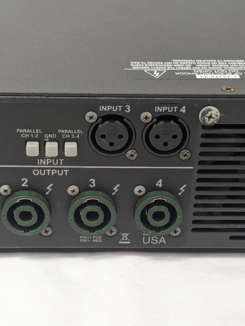 CARVIN DCM2004L 4chパワーアンプ カーヴィン