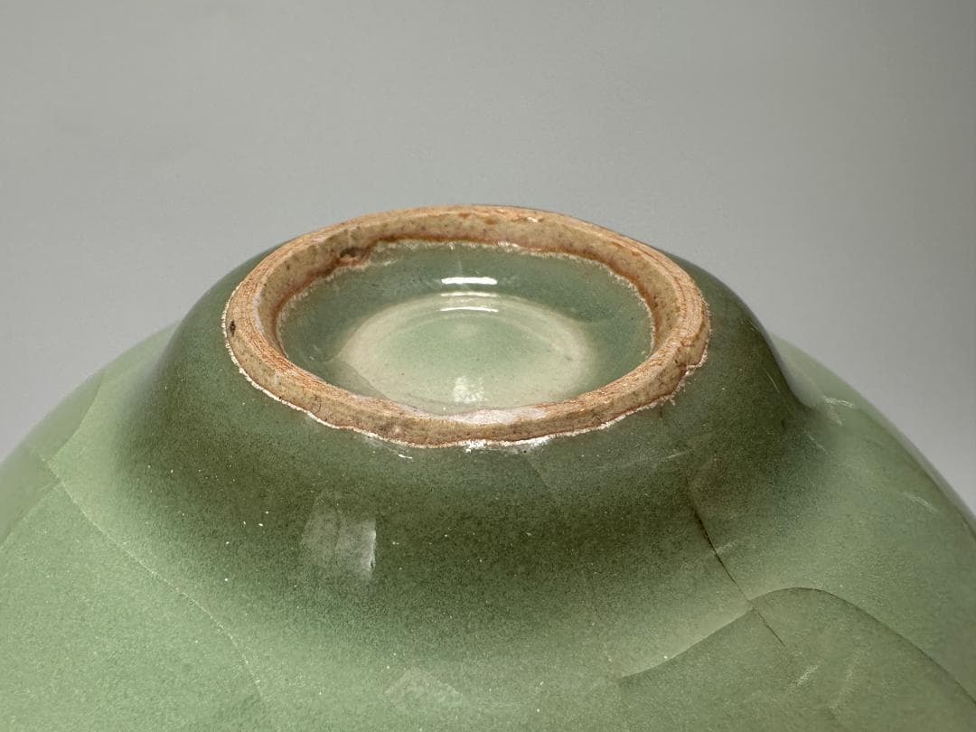 中国美術　龍泉窯　青磁茶杯　煎茶碗　貫入　盃　唐物