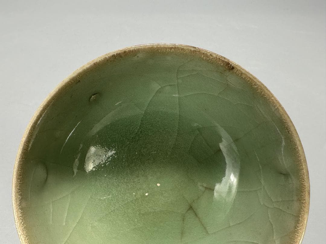 中国美術　龍泉窯　青磁茶杯　煎茶碗　貫入　盃　唐物