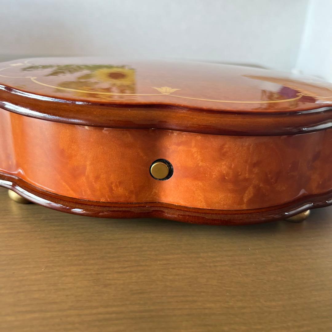 リュージュ72弁オルゴール Canon リーフ型象篏細工