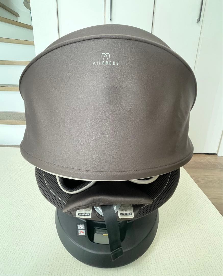 AILEBEBEエールベベ チャイルドシート クルット4iグランス ブラウン