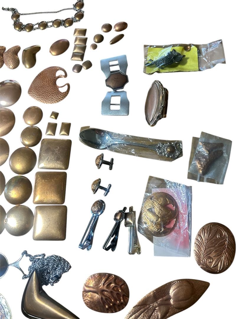 値下げ　七宝焼　新品材料118点焼いてあるもの32点　銀箔もあります　おまけ追加