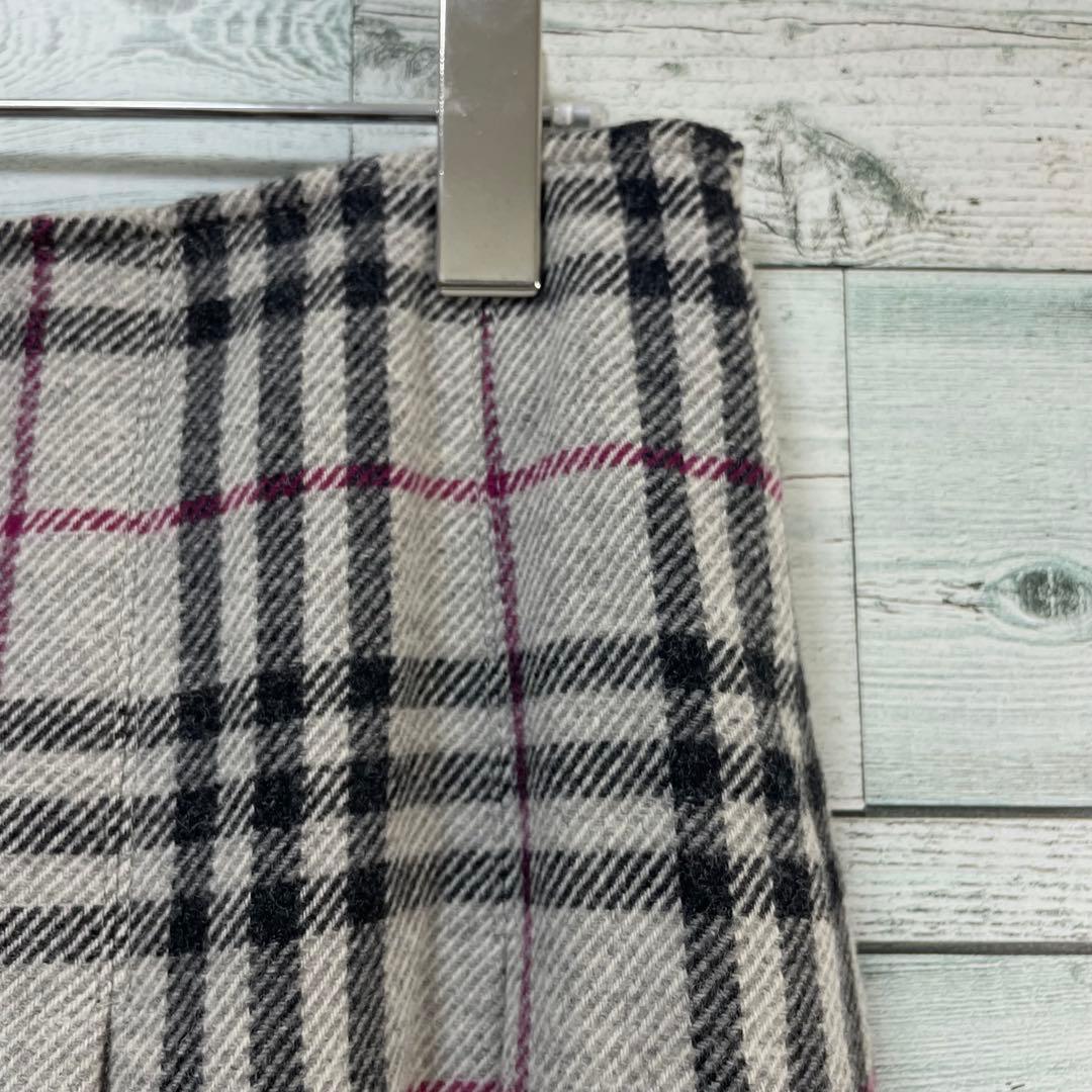 ☆未使用・タグ付☆バーバリーロンドン　ノバチェック柄タックスカート　アルパカ素材