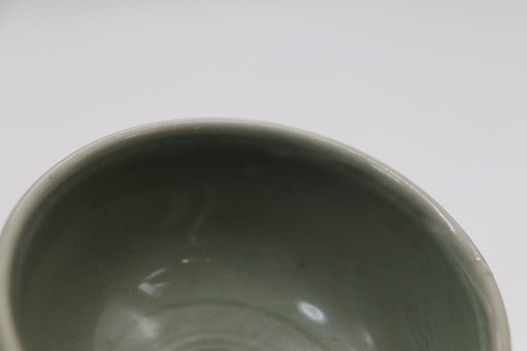 中国　明時代　青磁寿字紋小杯　龍泉青磁　木箱入　送料込み0529