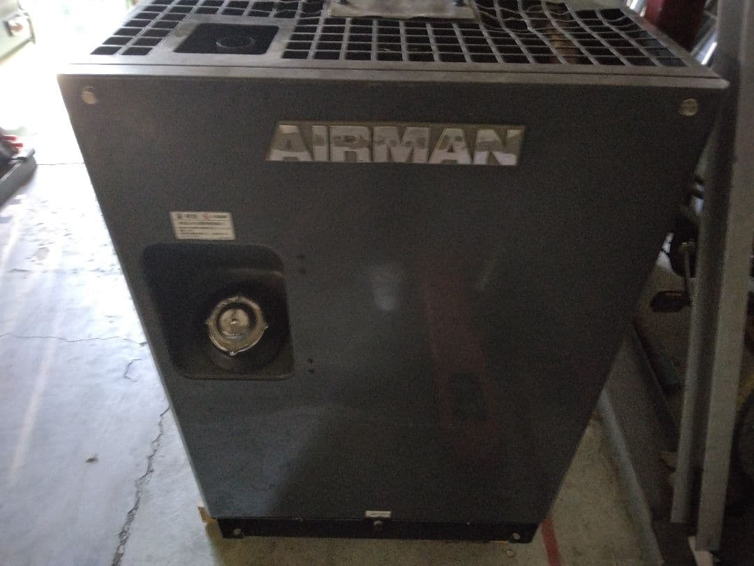 エアマン発電機 25kva　SDG25