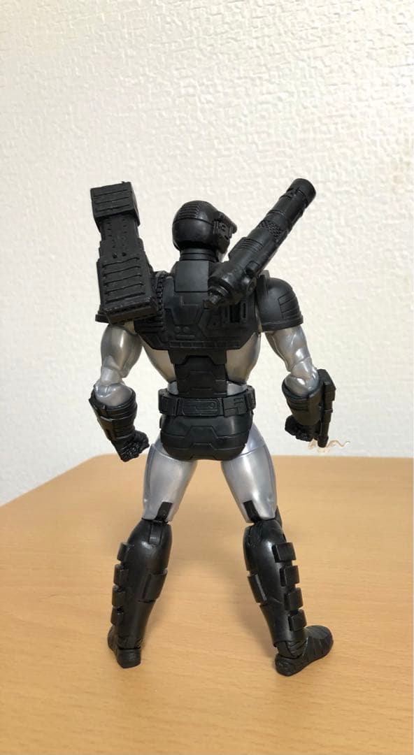 【日本未発売】ウォーマシン DX版 マーベルレジェンド アイアンマン